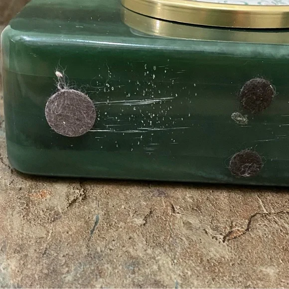 Vintage MCM Mid Century Modern Heavy Green Desk Clock - Picture 14 of 14